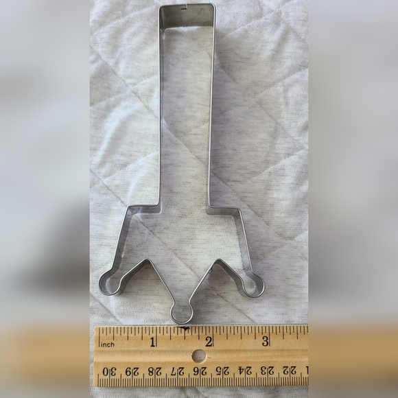 BRAND UNKNOWN | FOUR SET COOKIE CUTTERS - Picture 10 of 11